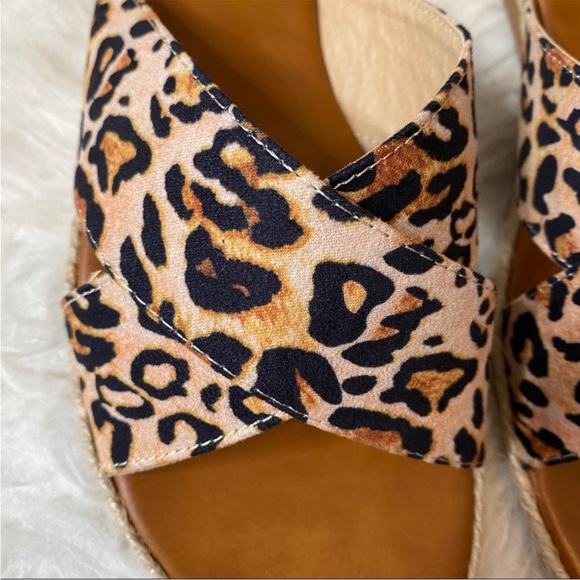 Lulu’s Koren Leopard Espadrille Slide On Sandals Size 8 - Picture 5 of 13